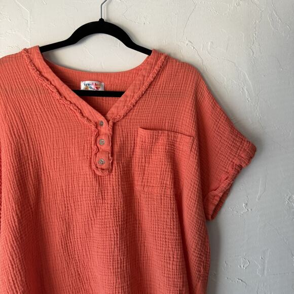 Freckled Poppy Shirt Womens Medium Coral Pink Gauze Textured Pocket Button Top - Picture 2 of 9